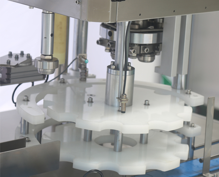 Máquina selladora de latas totalmente automática (tipo adhesivo sin clavos), máquina de abocardado y sellado de latas con pegamento sin clavos, equipo de sellado de latas de papel con pegamento sin clavos